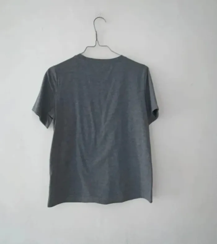 T-shirt femme gris cœur sequins – taille 38 – marque Shein - photo numéro 6