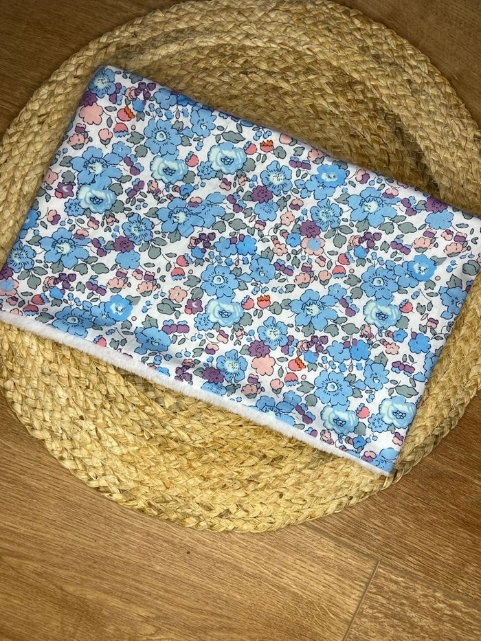 Tour de cou liberty bleu