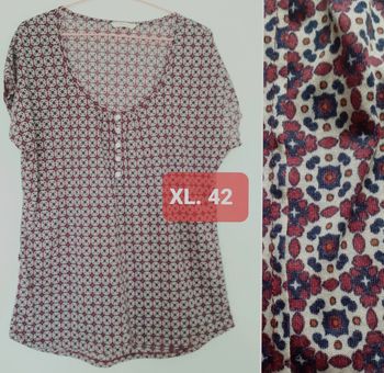 Belle blouse. Très bon état. Taille XL.  Camaïeu