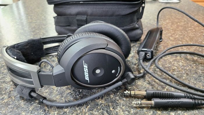 Casque d'aviation Bose A20 avec câble Bluetooth à double prise, 30h de vol à 400€ - photo numéro 3