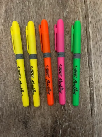 Lot de 5 surligneurs Bic