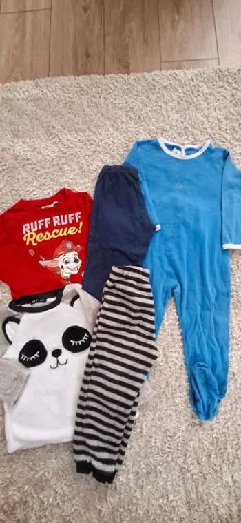 Lot pyjamas