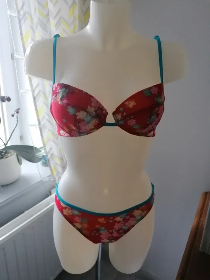 Maillot de bain 2 pièces 40
