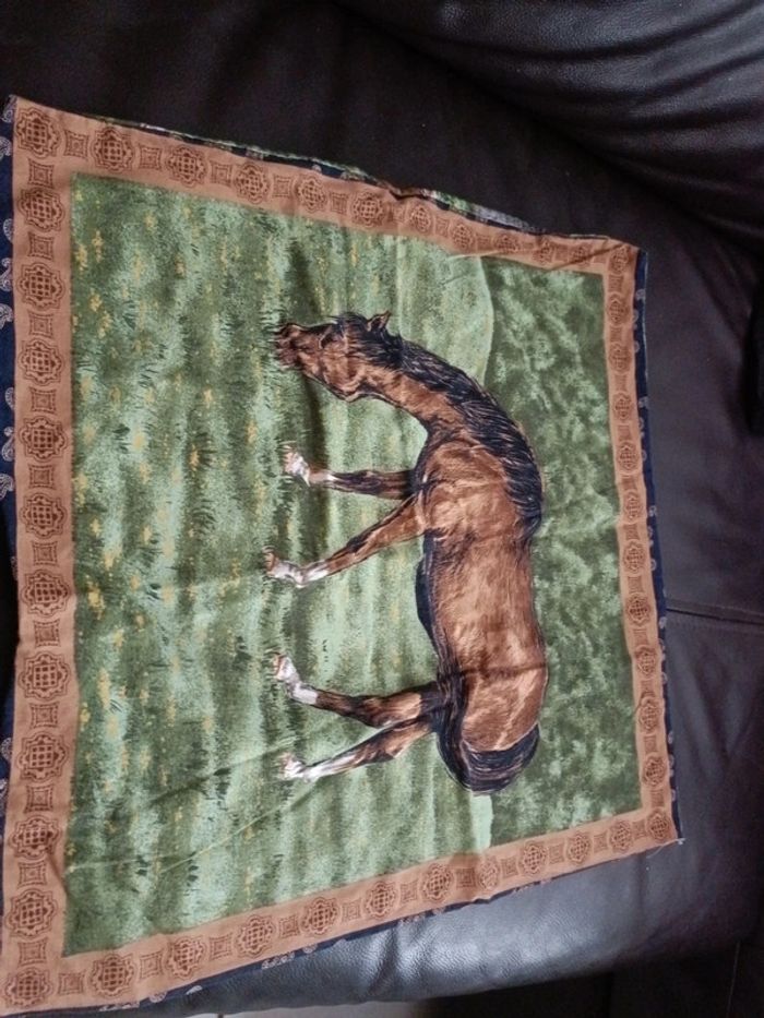 Deux magnifiques housse de coussin, taie chevaux 40 fabri quilt - photo numéro 4