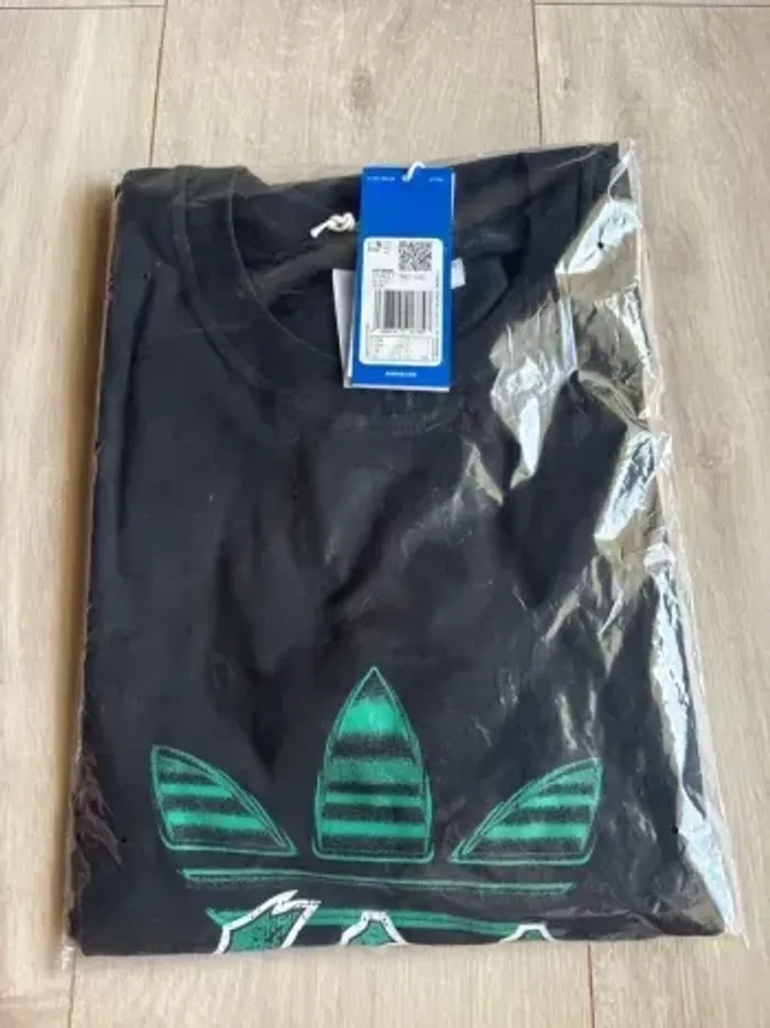 Teeshirt adidas graphics originals - photo numéro 6