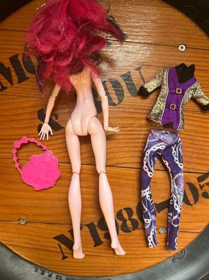 Draculaura Monster high - photo numéro 3
