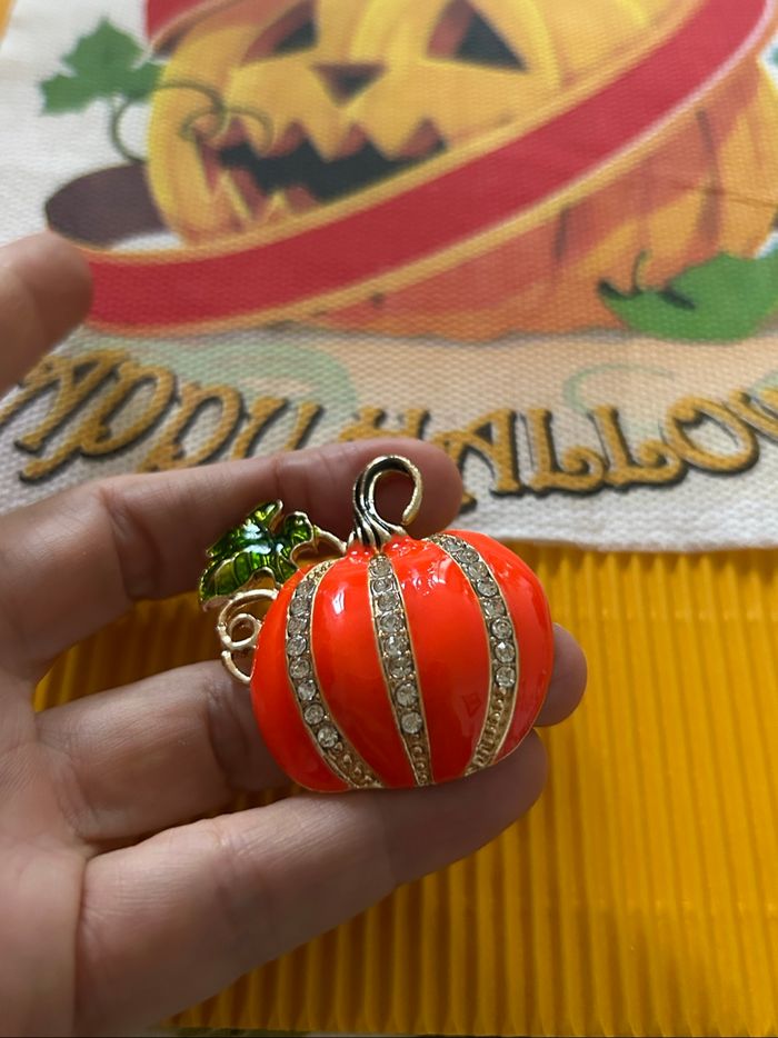Broche, citrouille Halloween - photo numéro 3