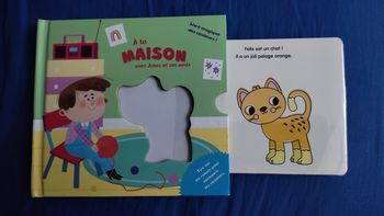 Livre bébé magique des couleurs A la maison avec Jules et ses amis