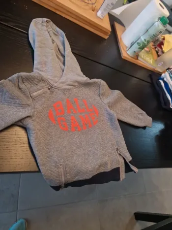 Pull taille 6 ans