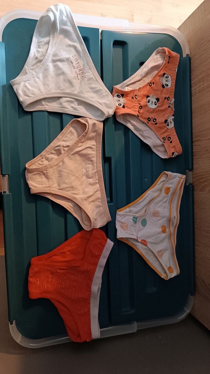 Lot de 5 culottes taille 2/3 ans fille