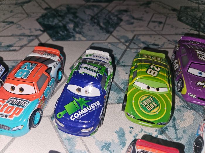 Lot de Voitures Cars Disney mattel metal d occasions be - photo numéro 7