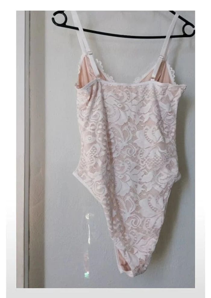 Bodie femme Neuf S - photo numéro 4