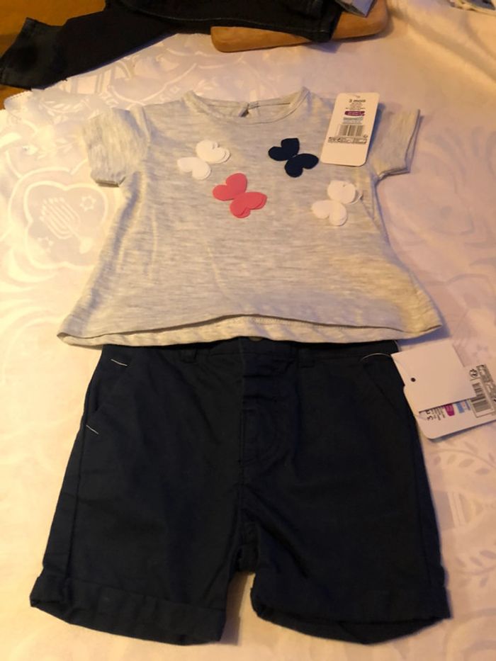 Ensemble short marine et tee shirt gris fille taille 3 mois