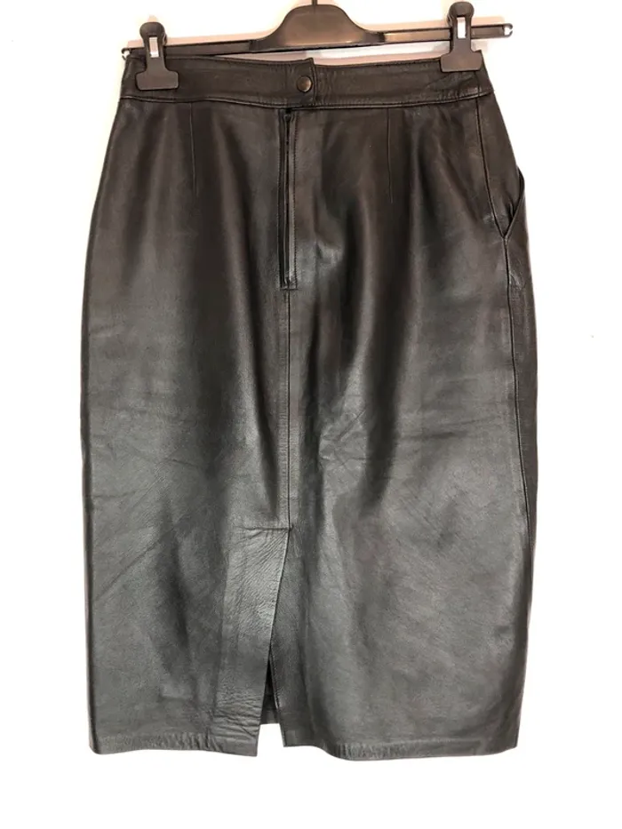 Jupe en cuir - photo numéro 2