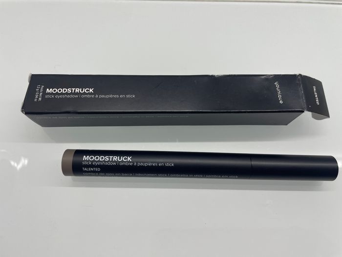 Ombre en stick Talented Younique - photo numéro 1