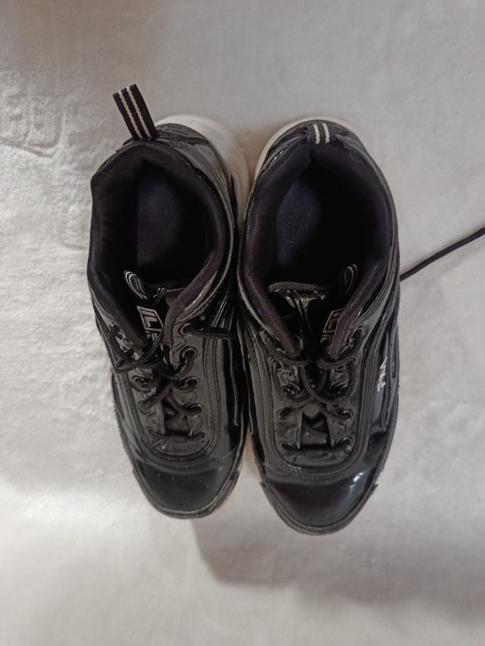 Baisse , À saisir : Baskets FILA  , taille 39 !! (  peu mises) ! - photo numéro 4