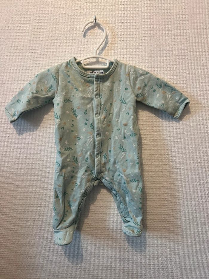 Pyjama 3 mois bon état
