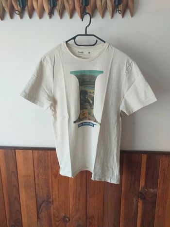 Tee-shirt crème avec motif