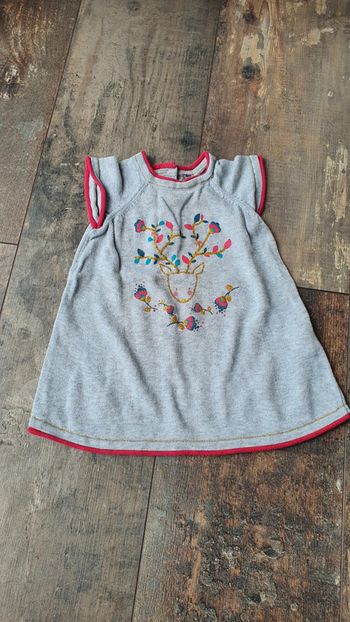 Très belle robe  orchestra 9 mois en très bon état 👌