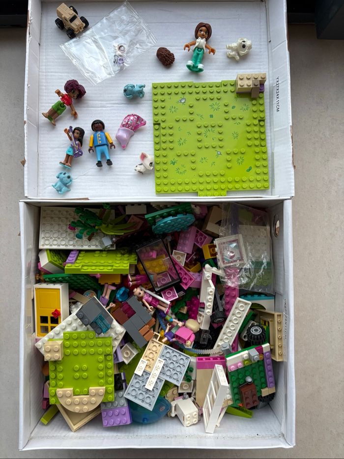 Lot +1kg de LEGO Friends – pièces & personnages – vendu en vrac - photo numéro 5