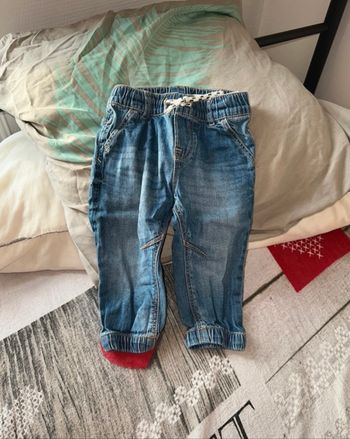 Jeans bb garçon taille 6-9 mois🐼