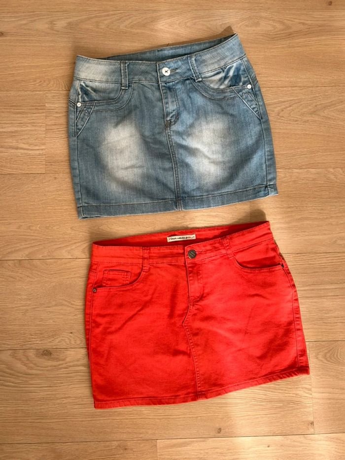 Lot de 2 jupes en jean taille 40 (L) très bon état