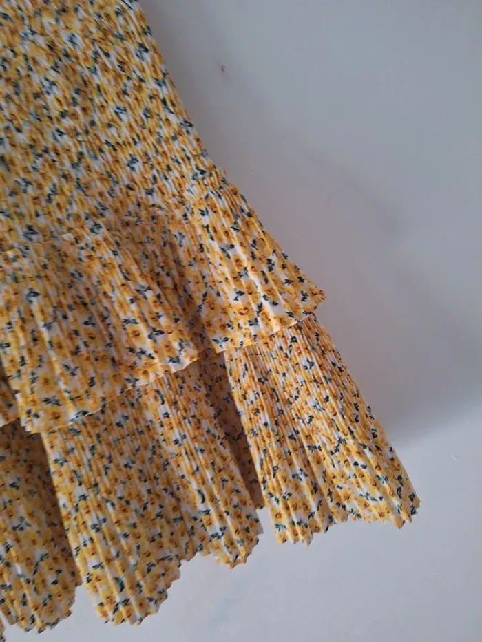 Jupe fleurie - photo numéro 2