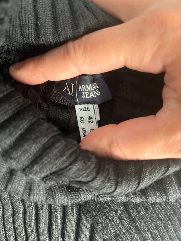 đ€ Pull CĂŽtelĂ©e Noire Ă Col RoulĂ© AJ Armani Jeans - photo numĂ©ro 5