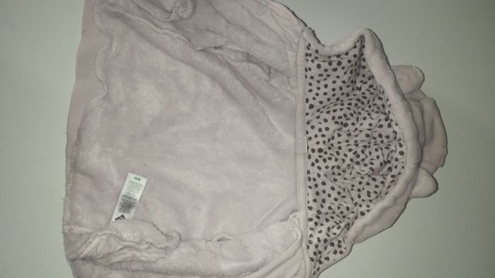 Petit gilet tout doux rose clair - photo numéro 2