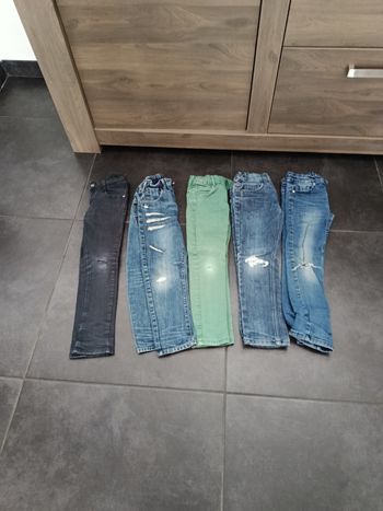 Lot jean's percés 