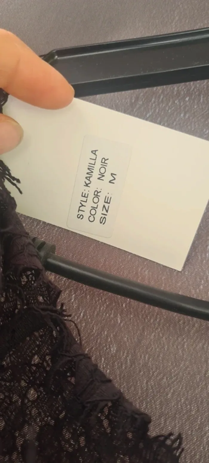 Combinaison noire dentelle neuve taille 38 - photo numéro 7