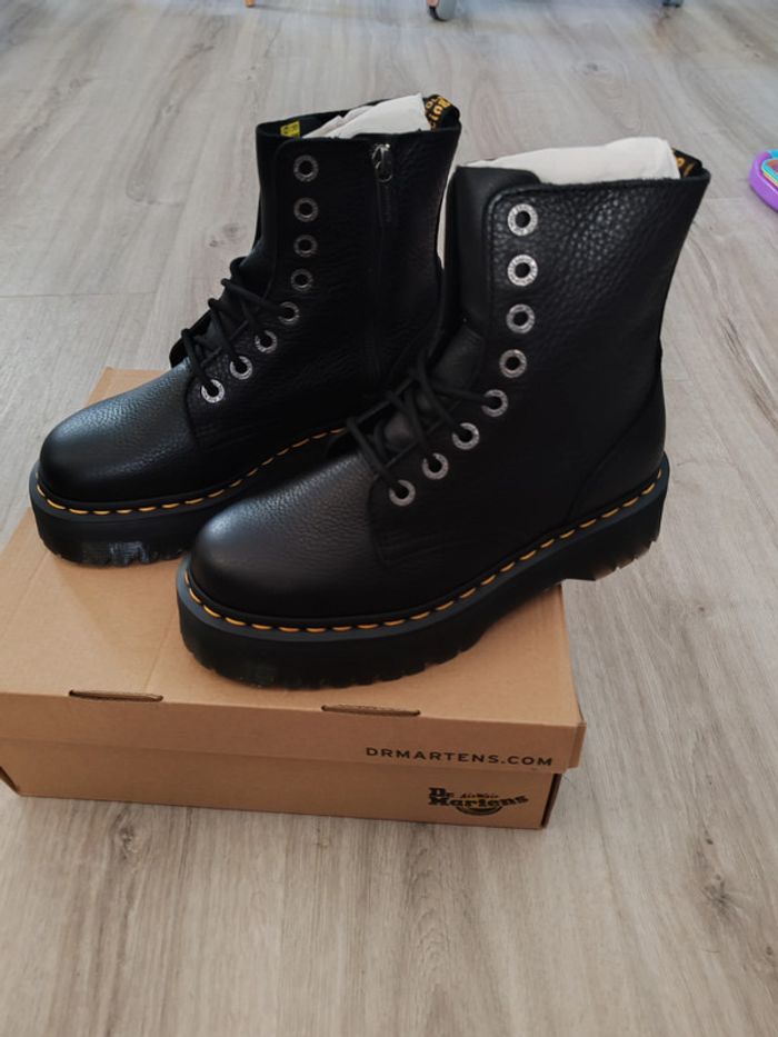 Dr.Martens Jadon III black taille 39 neuve