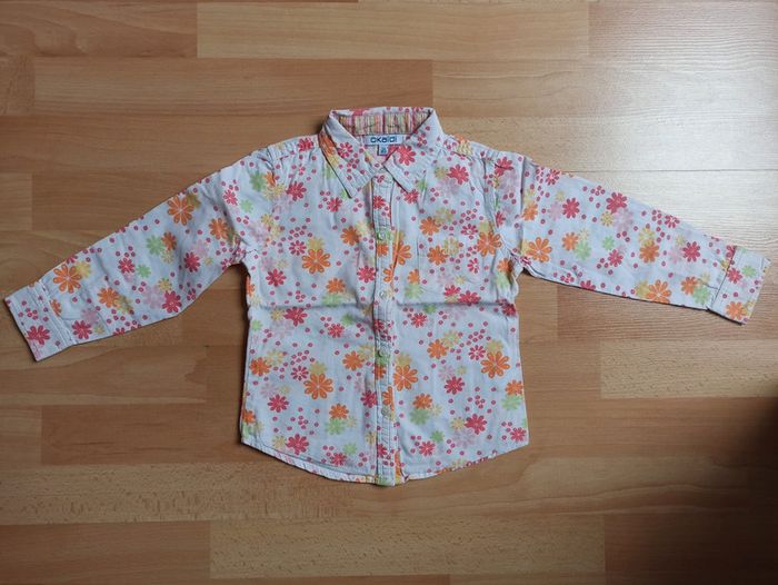 Chemise blanche fleurie Liberty Okaïdi 4 ans - photo numéro 2