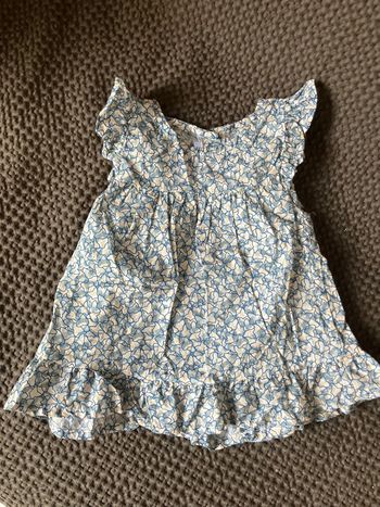 Magnifique blouse sans manches