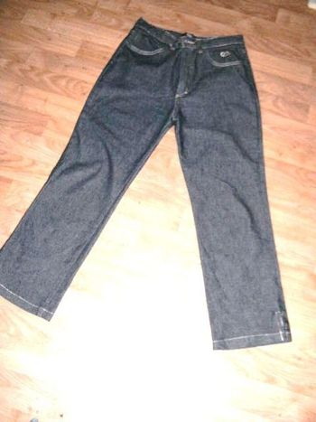 Pantacourt COTE ANGLAISE jean bleu foncé coutures dorées taille 38 TBE