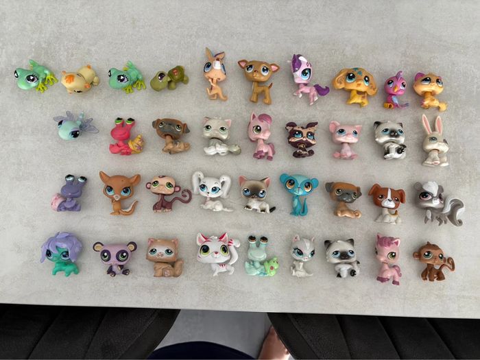Lot de 37 Petshop année 2006 Petshop anciens et rares