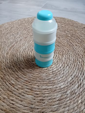 Boite doseuse de lait empilable