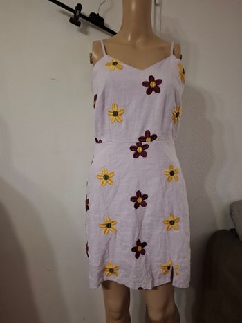Robe fleuri taille 36 en très bon état