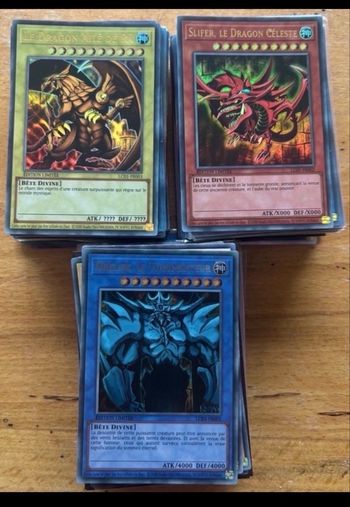 Yu-Gi-Oh! Lot de 300 cartes françaises sans double 