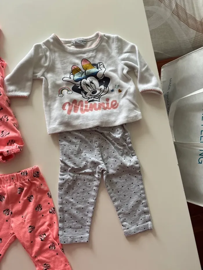 Lot Minnie en 12 mois - photo numéro 6