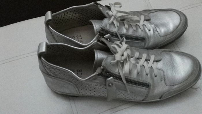 Paire de chaussures plates - photo numéro 3