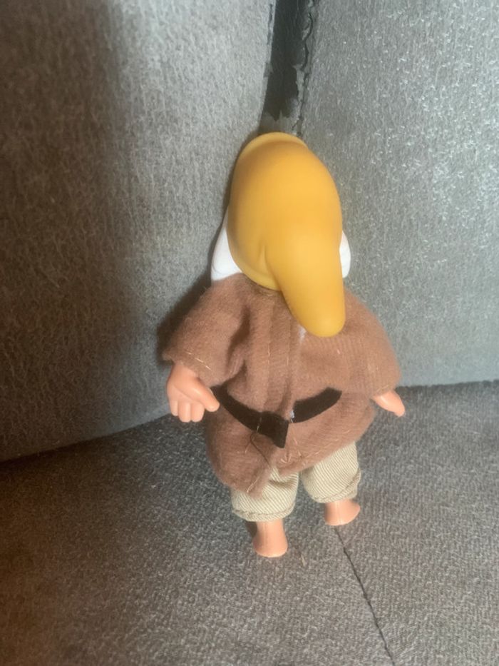 Figurine nain disney - photo numéro 2