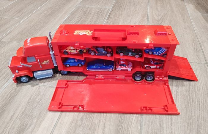 Camion Mack Cars - photo numéro 2