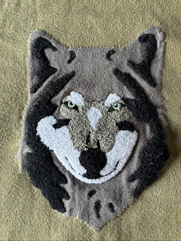 Pull tête de loup - photo numéro 3