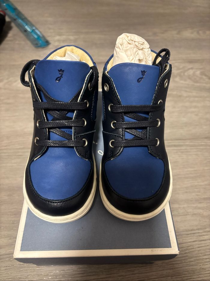 Basket jacadi garçon 22  neuve