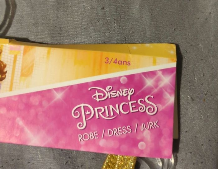 Robe princesse neuf - photo numéro 2