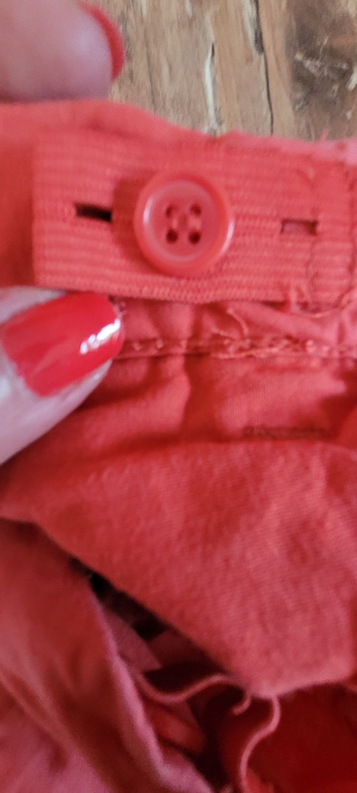 Short rouge 3 ans - photo numéro 5