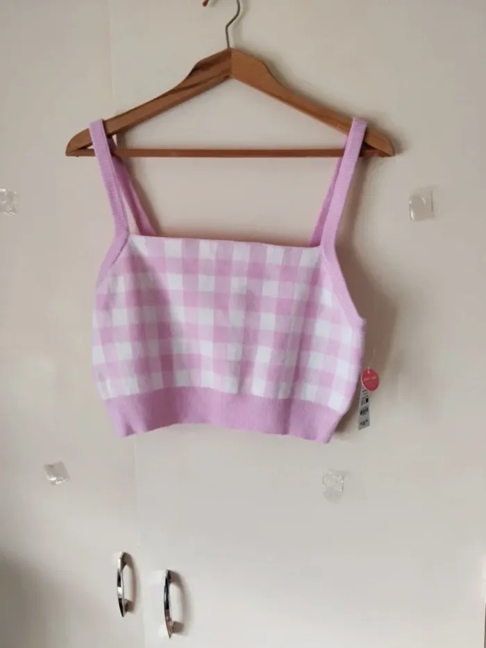 Crop top à bretelles. Marque Ardene (A105)