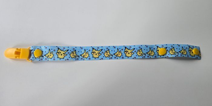 Attache tétine ruban Pikachu - photo numéro 2