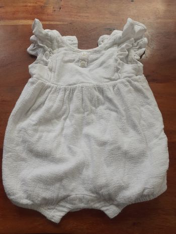 Combinaison blanche bout'chou